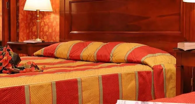 Elysees Niel Hotel Paryż Francja
